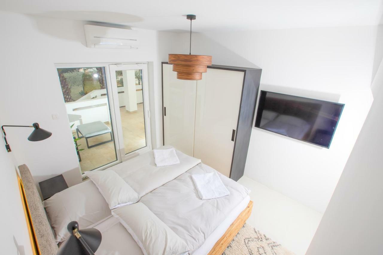Sunsetloft Vir Apartment ภายนอก รูปภาพ