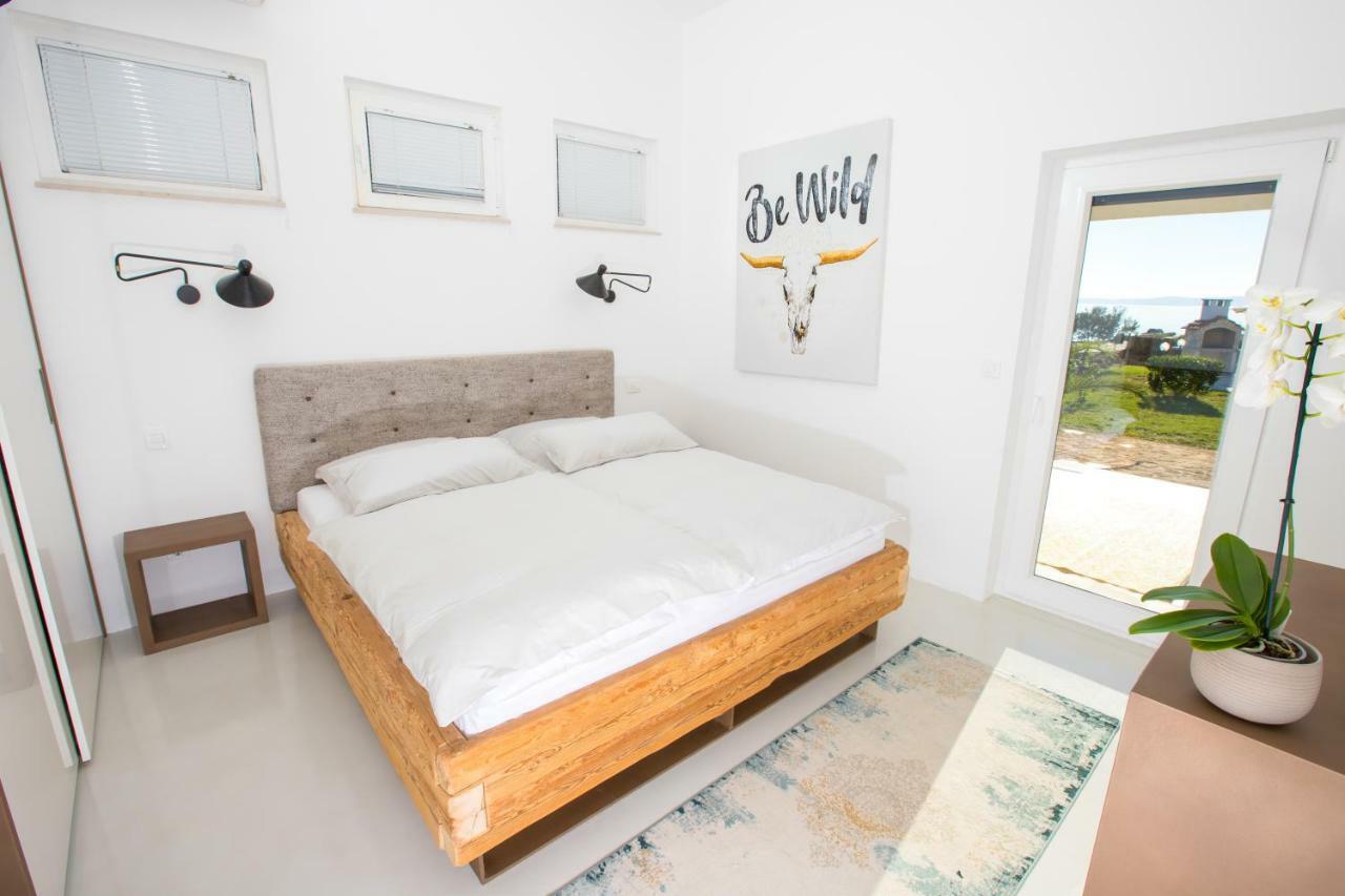 Sunsetloft Vir Apartment ภายนอก รูปภาพ