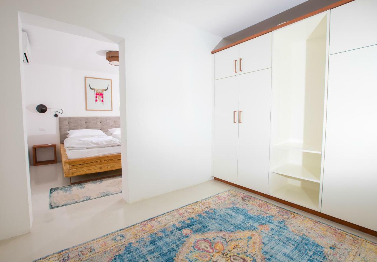 Sunsetloft Vir Apartment ภายนอก รูปภาพ