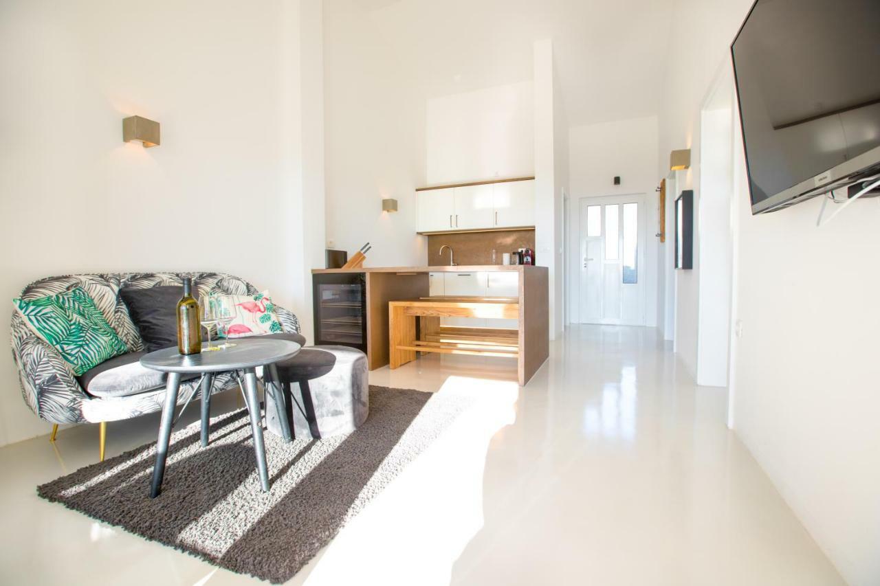 Sunsetloft Vir Apartment ภายนอก รูปภาพ